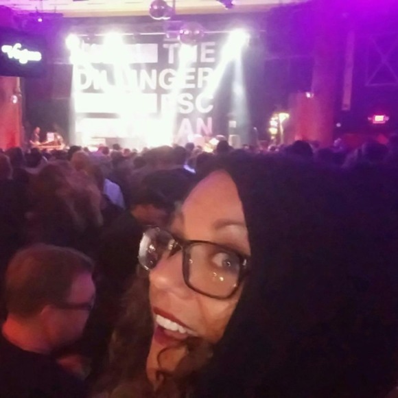 Meet your Posher, Larelle - Picture 1 of 1